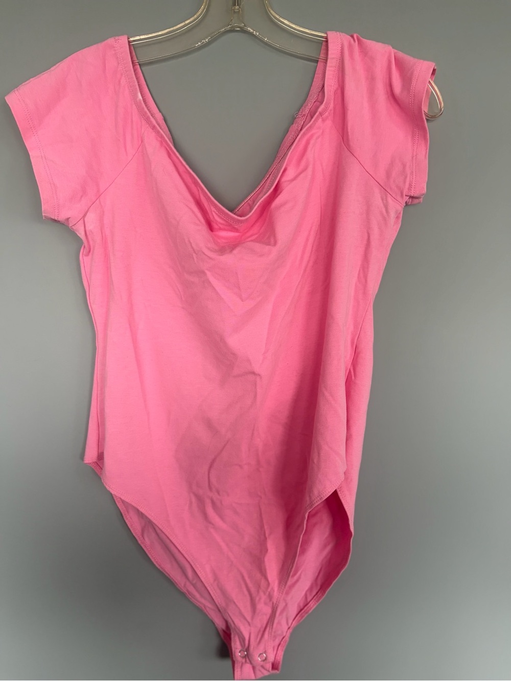 Women’s Pink V-Neck Short Sleeve Bodysuit